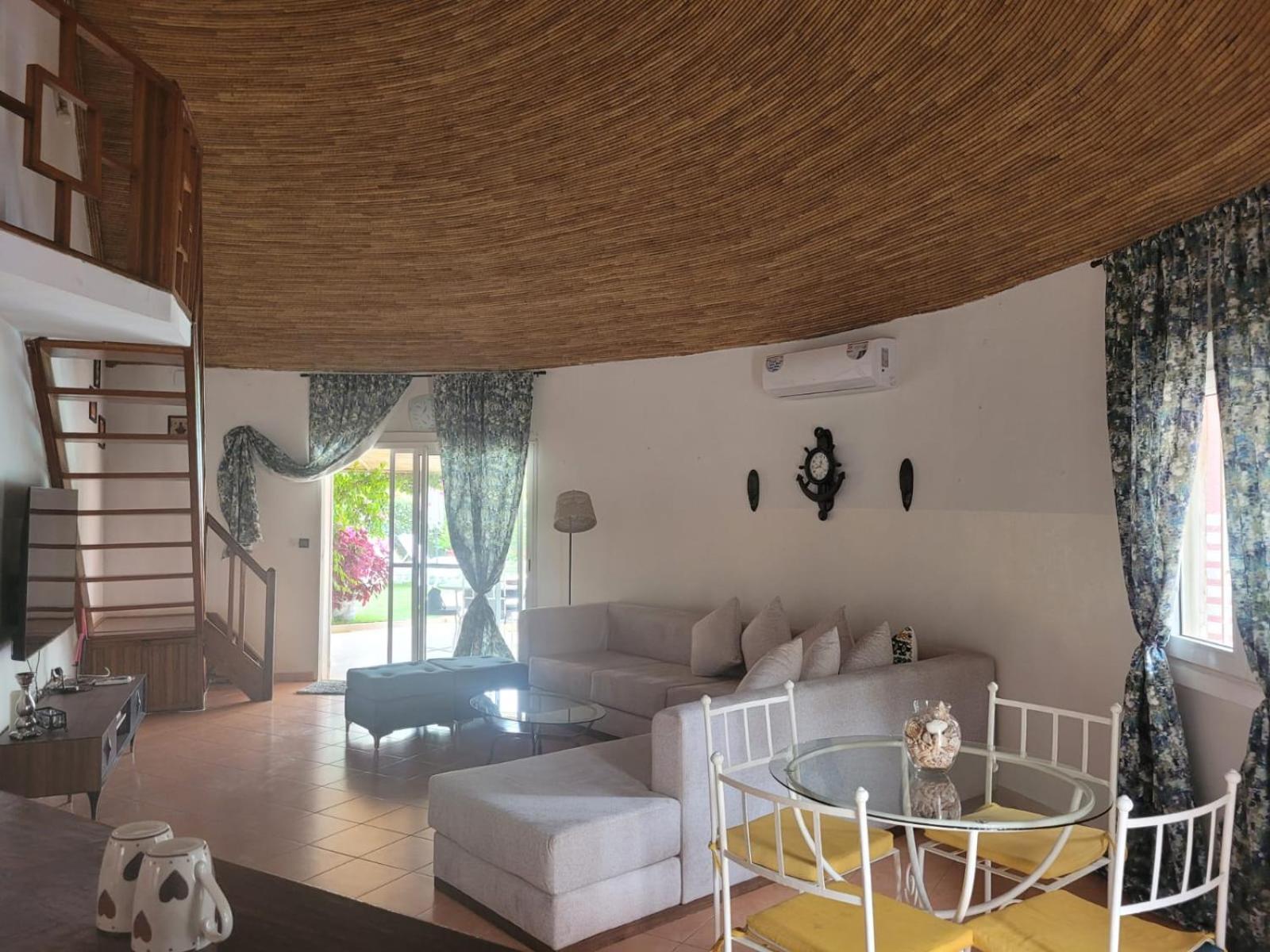 Villa Bord De Mer Avec Piscine Sali Tapé Exteriör bild